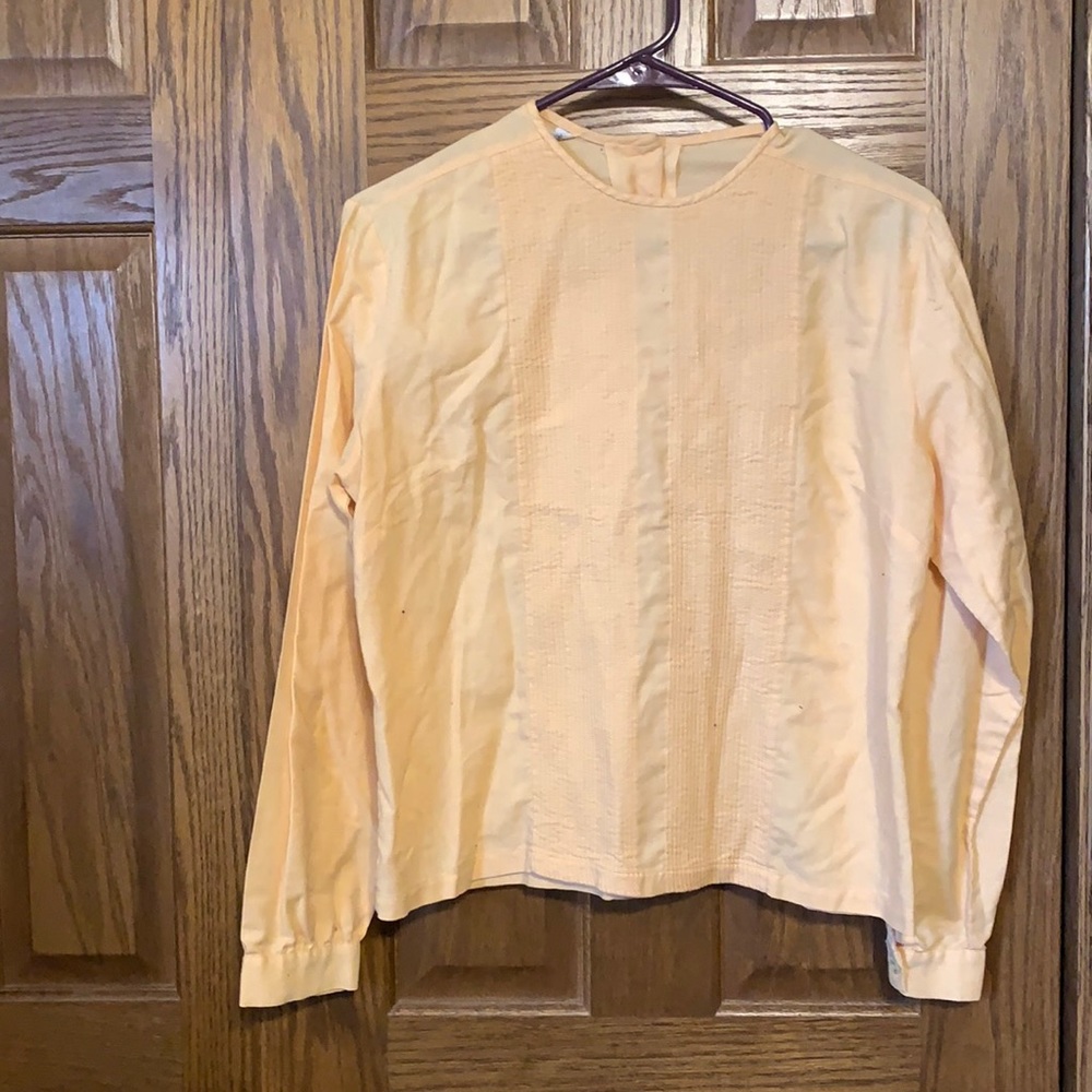 Vintage Peach 50/50 polyester/cotton blouse